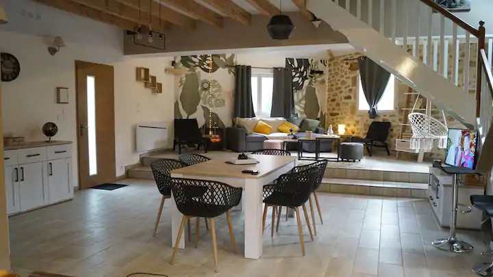 Grande pièce à vivre